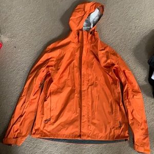 Men’s North Face rain coat